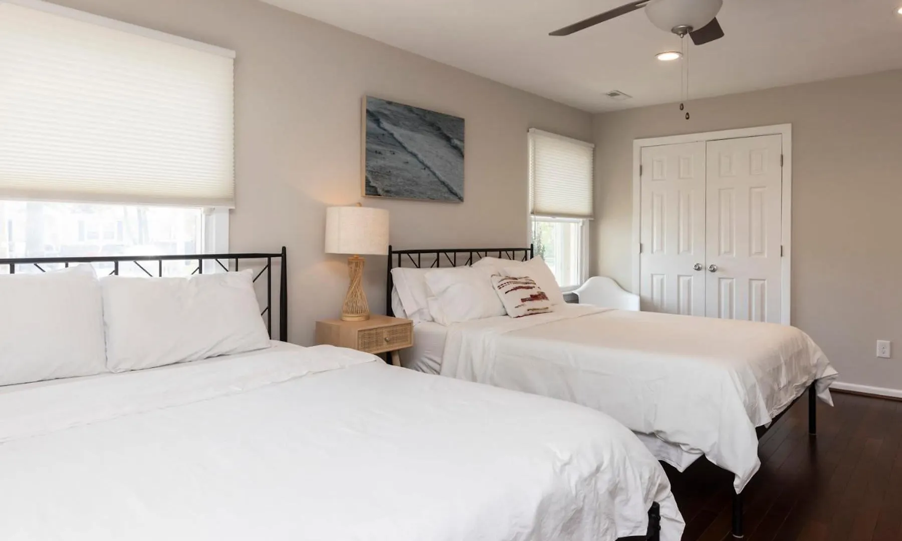 The Vibe House With Pool Villa Virginia Beach 0*,  United States